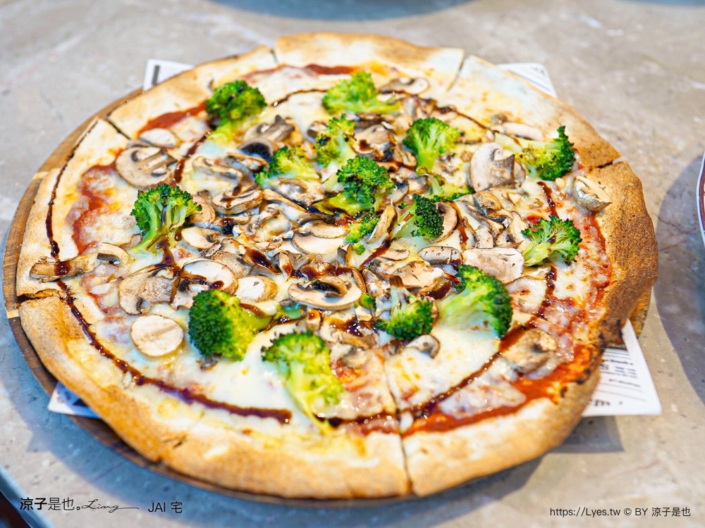 jai宅 水湳 菜單 台中美食 義大利麵 披薩 hun混 玻璃屋 餐廳 北屯景觀餐廳
