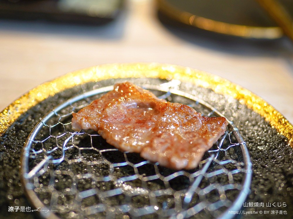 山鯨燒肉 菜單 台中漢口 燒肉美食 生日優惠 停車 訂位 優惠 台中燒肉餐廳推薦 和服 網美必拍 寶箱