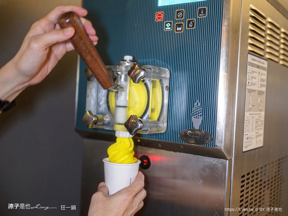 狂一鍋 菜單 台中漢口店 台式火鍋 第一品牌 桌邊爆炒 自助吧吃到飽 台中火鍋吃到飽 優惠 訂位