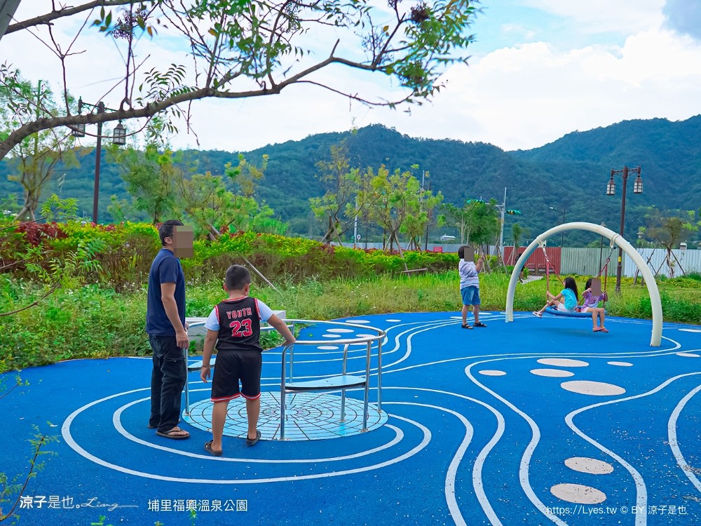 福興溫泉區親子共融公園 埔里 日式溫泉公園 南投景點 溫泉主題 埔里親子公園 泡腳池 攀爬網 沙坑 親子景點