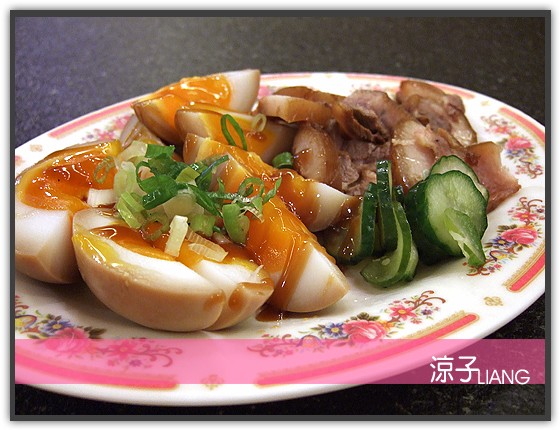 來成排骨麵 黃金蛋04