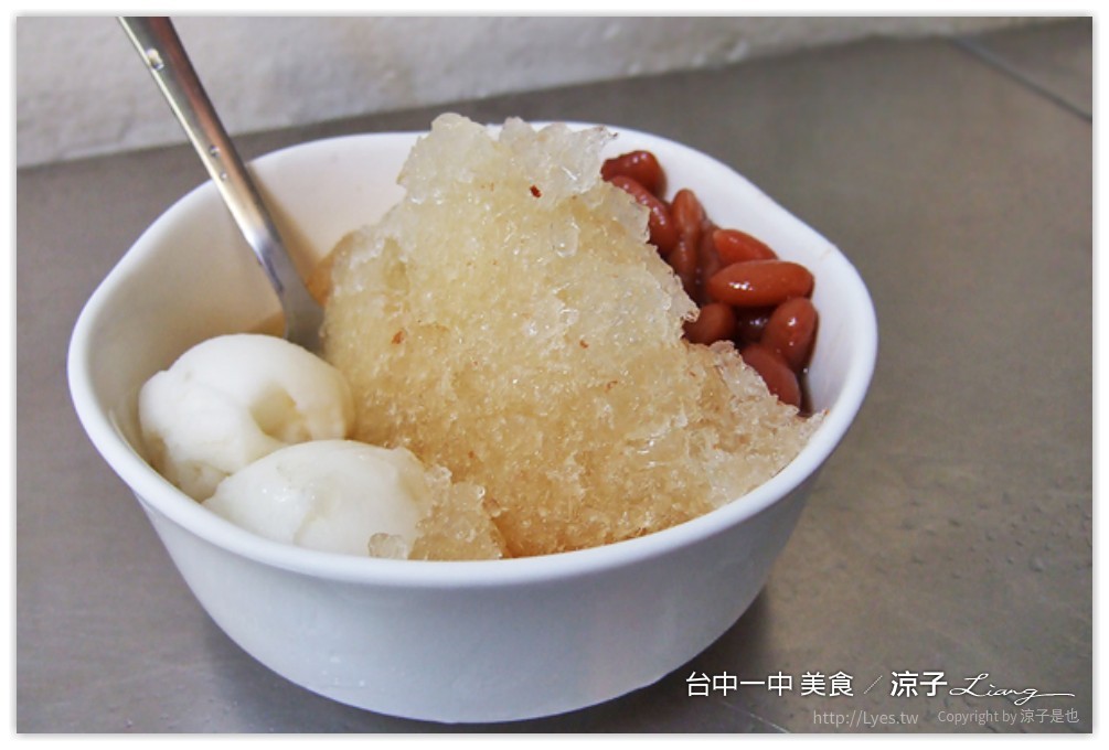 台中-一中街必吃美食小吃 一中街雞排、滷味、麵食、烙餅、沙威瑪、飯團、飲料冰品大集合