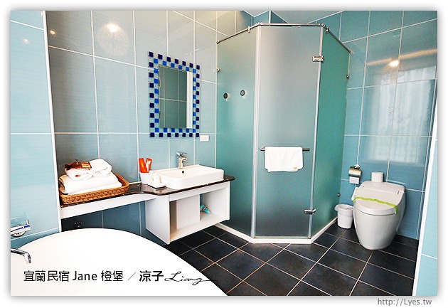 宜蘭民宿-橙堡-夢幻城堡風的宜蘭民宿(凡爾賽房型篇)