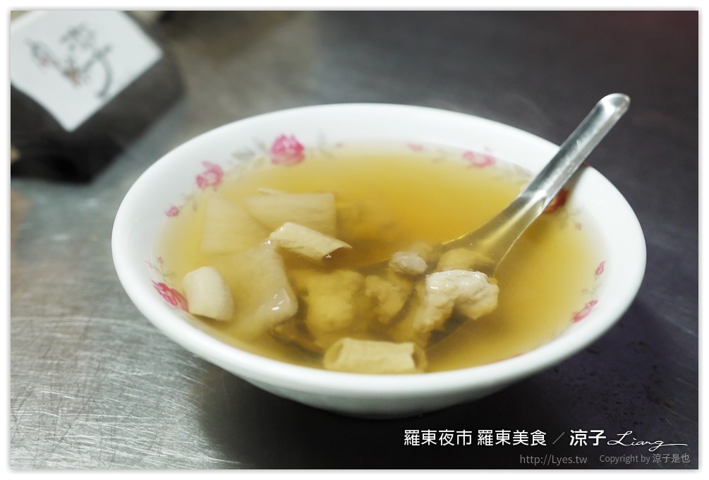 羅東夜市-肉粽李、王老吉滷味、羅東紅豆湯圓-宜蘭60年肉粽老店、清脆爽口乾式滷味、香甜傳統紅豆湯