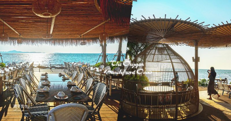 【泰國】The Oxygen Beachfront Oasis｜芭達雅海景餐廳推薦 海景第一排絕美視野 峇里島度假風情好Chill