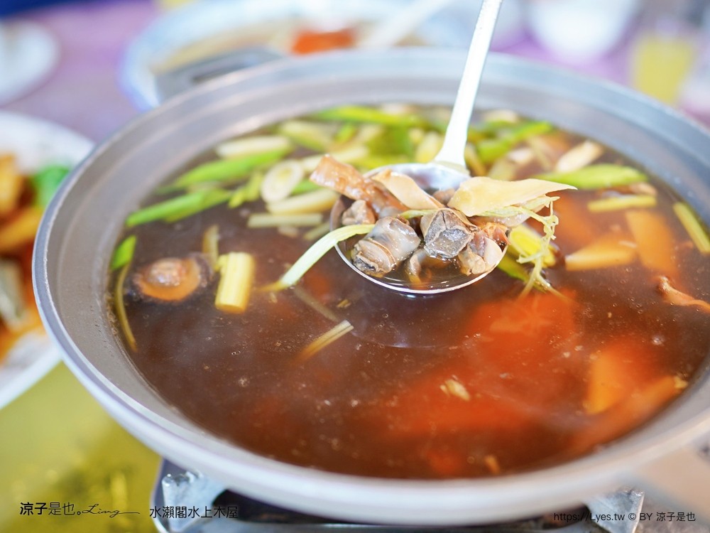 水瀨閣 菜單 台南景點 水上木屋景觀餐廳 峇里島風 海鮮餐廳 親子 沙坑 餵魚 下午茶