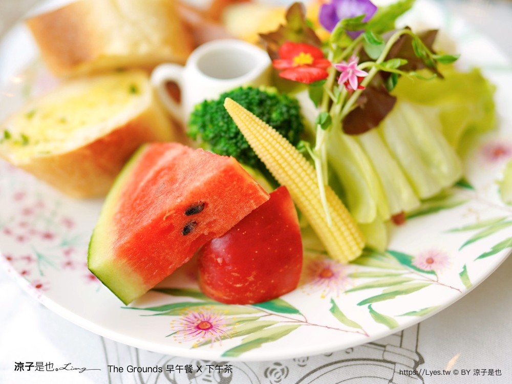 the grounds 菜單 屏東美食 早午餐 下午茶 玻璃屋 屏東景觀餐廳 老屋改建 庭園餐廳 ig打卡