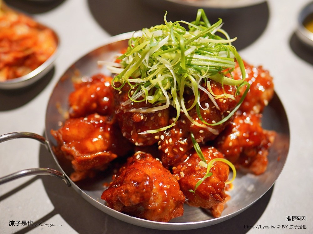 推擠 美食小吃 韓國烤肉 韓式小菜吃到飽 霜淇淋 無限供應