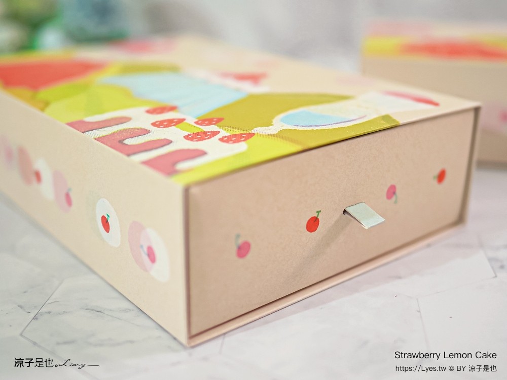 陳允寶泉 草莓檸檬蛋糕 台中伴手禮 台中美食 台中蛋糕 草莓蛋糕 團購美食 年節禮盒
