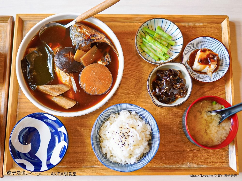 明食堂 日式定食 日式便當 老滷虱目魚肚 炸豬排 akira