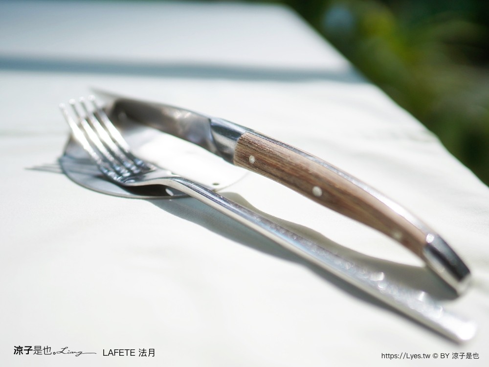 lafete．法月 菜單 台中 法式料理 約會慶生餐廳 玻璃屋 老宅 庭園餐廳 台中西區 景觀餐廳 午間套餐 晚餐 假日套餐 訂位
