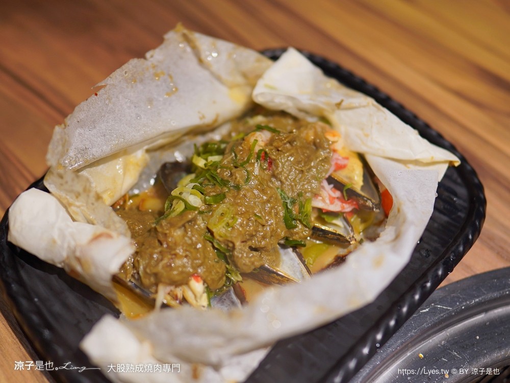 大股熟成燒肉專門 菜單 台中燒肉美食 大股熟成燒肉中科店 厚切牛舌 和牛 推薦必吃 清酒自動販賣機 專人代烤