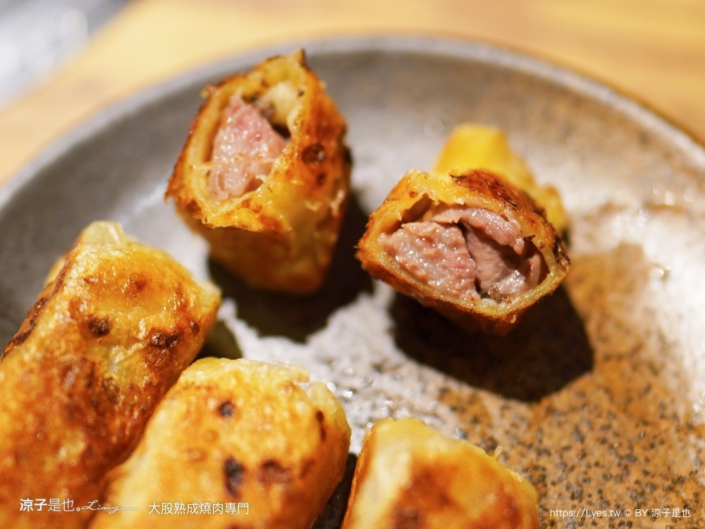 大股熟成燒肉專門 菜單 台中燒肉美食 大股熟成燒肉中科店 厚切牛舌 和牛 推薦必吃 清酒自動販賣機 專人代烤