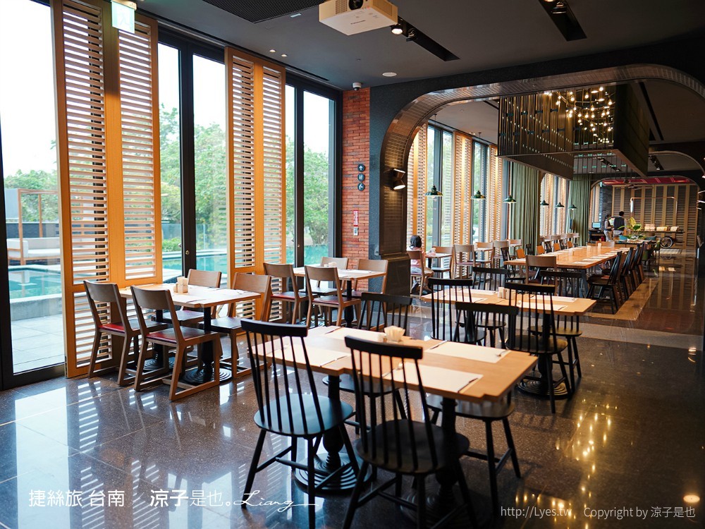Just Café 捷食藝 捷絲旅台南虎山館 早餐 游泳池 台南住宿推薦 優惠 台南親子飯店 十鼓文化村 餐廳