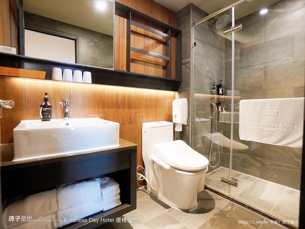 康橋慢旅 台南飯店 CP值 房型 早餐 零食 宵夜 吃到飽 洗衣烘依免費 文青飯店 台南親子住宿