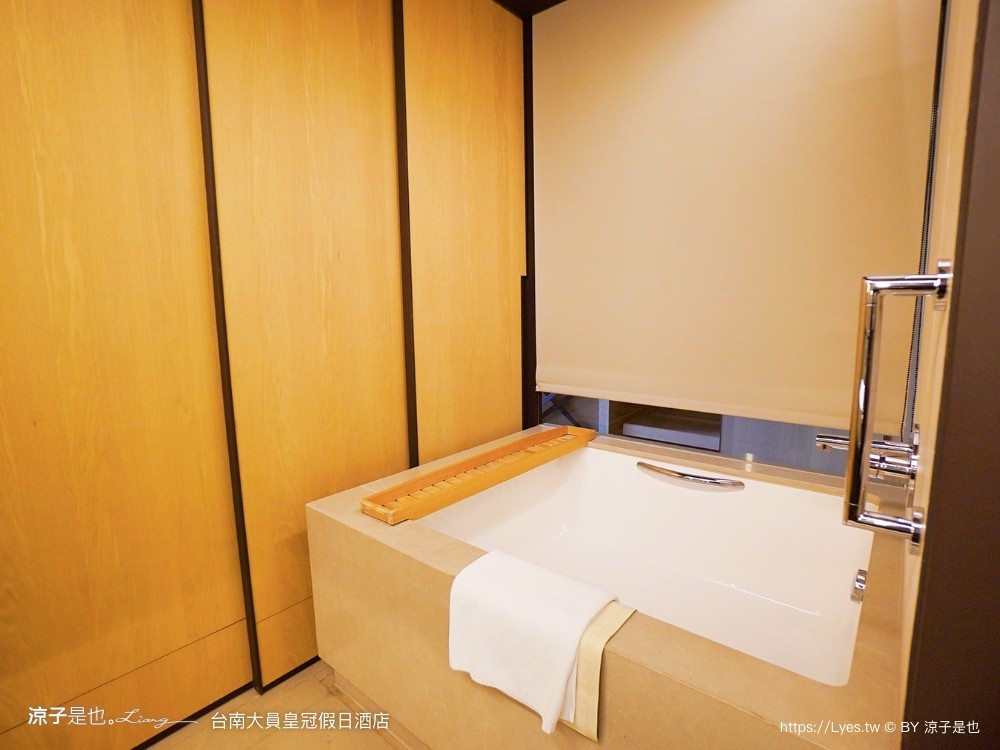 台南 大員皇冠假日酒店 台南安平住宿 親子飯店 泳池 安平 早餐 自助餐 海景房