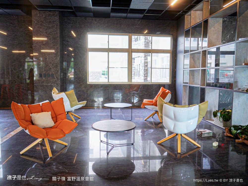 關子嶺富野溫泉會館 台南溫泉飯店 泥漿溫泉 台南住宿 房價優惠 房型 早餐 開幕 關子嶺泡湯 大眾泡湯池 游泳池 親子家庭房