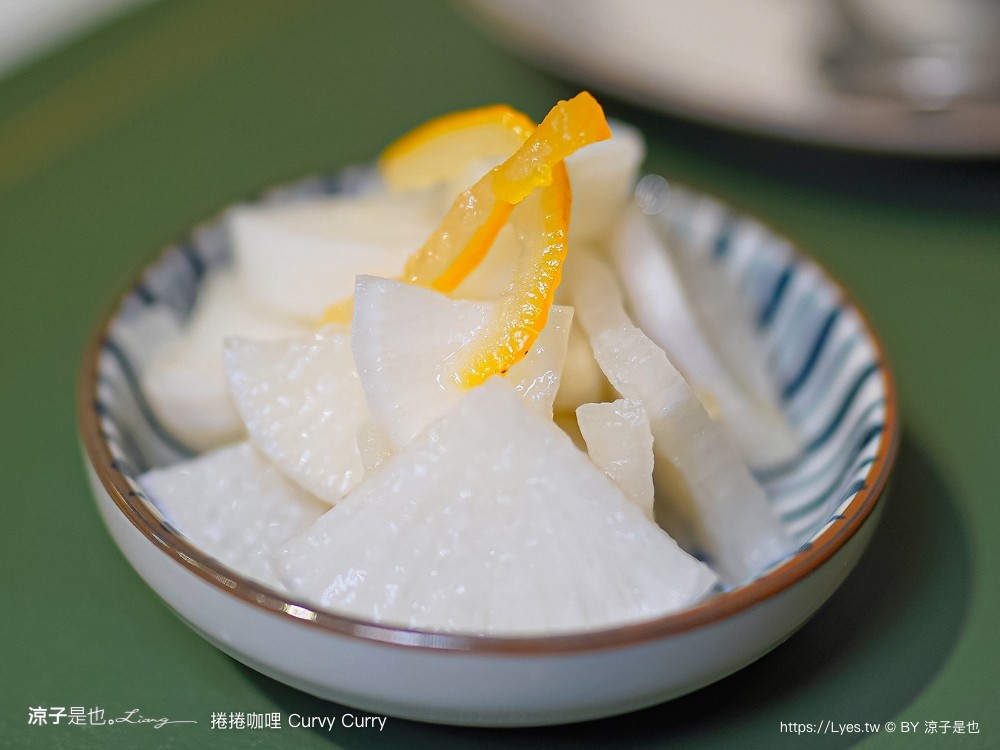 捲捲咖哩 菜單 台中咖哩 湯咖哩 台中南屯美食 日式咖哩 推薦 文青小店 人氣 ig curvy curry