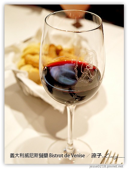 義大利蜜月-Bistrot de Venise米其林推薦餐 & Le Maschere威尼斯墨魚麵風味餐 Day3義大利餐廳