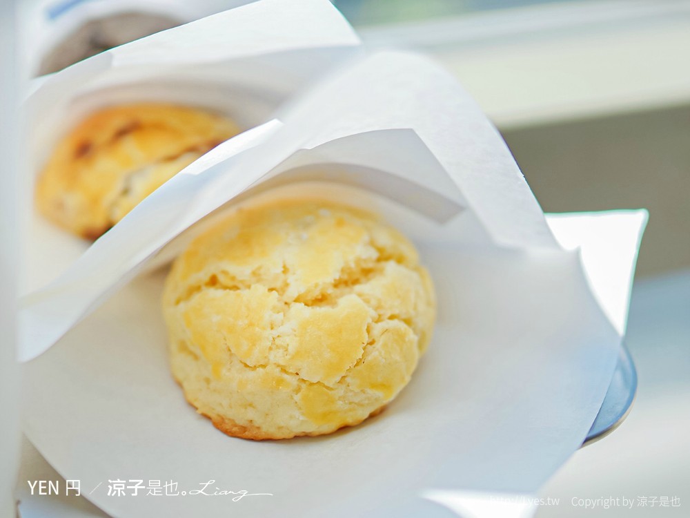 YEN円 菜單 台中北屯咖啡館 藝廊 清水模建築 水泥拿鐵 司康輕食 新開幕 捷運店美食