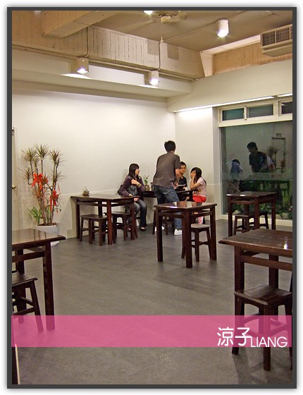 台中仙草凍大拚比-瑪露蓮仙草凍V.S鮮芋仙仙草凍