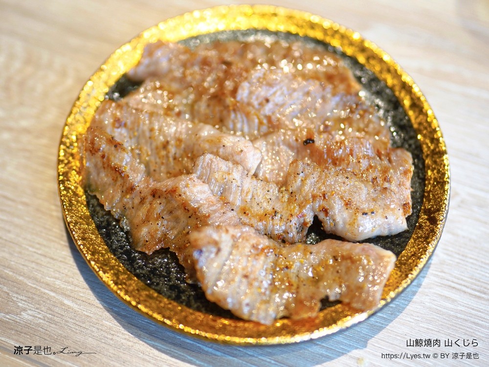 山鯨燒肉 菜單 台中漢口 燒肉美食 生日優惠 停車 訂位 優惠 台中燒肉餐廳推薦 和服 網美必拍 寶箱