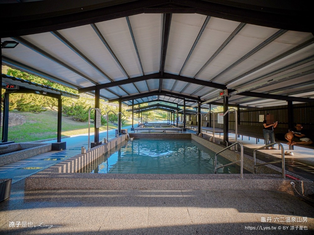 六二溫泉山房 龜丹溫泉住宿 台南溫泉飯店 大眾湯 湯屋 溫水脈衝池 溫水spa按摩池 台南親子住宿