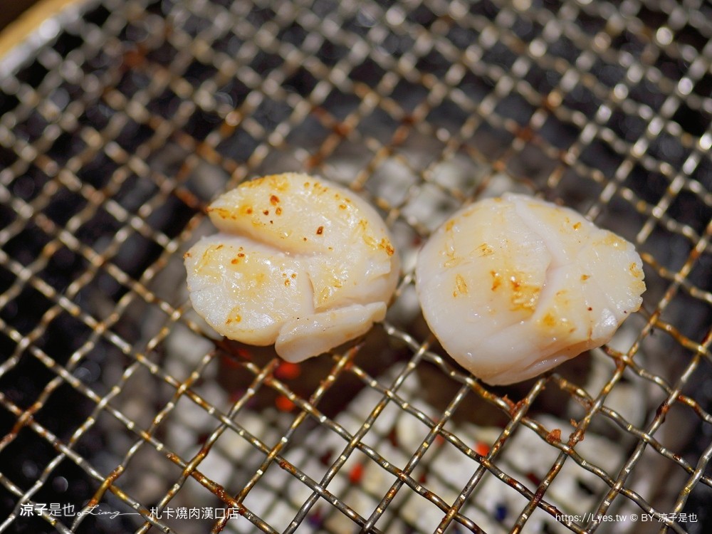 札卡燒肉 漢口店 菜單 台中燒肉餐廳 壽星優惠 迴轉燒肉 雙人套餐 日本a5和牛 和牛臭豆腐