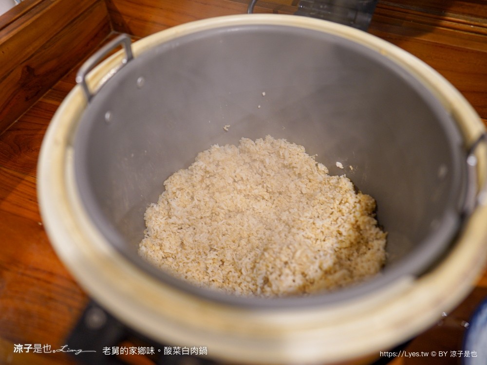 老舅的家鄉味 酸菜白肉鍋 菜單 台中美食 台中火鍋 忠孝路美食 東北料理 麵食點心 忠孝夜市