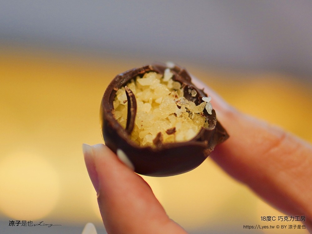 18度c巧克力工房 冰淇淋 南投埔里18度c巧克力工房 生吐司 埔里景點美食二日遊 埔里美食 希爾拉villa 朗寧牛排 南投餐廳 南投住宿推薦 日高鍋物 埔里伴手禮