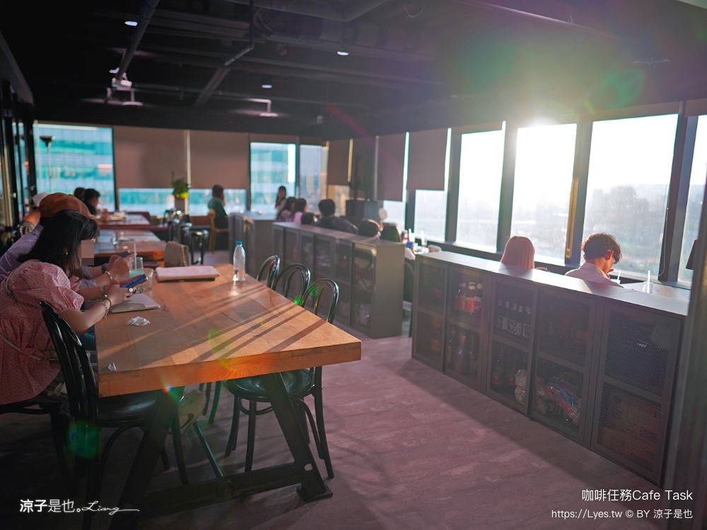 咖啡任務 菜單 CAFETASK 台中南區 台中夜景餐廳 高樓咖啡館 全新景觀沙發區 高空咖啡景觀餐廳