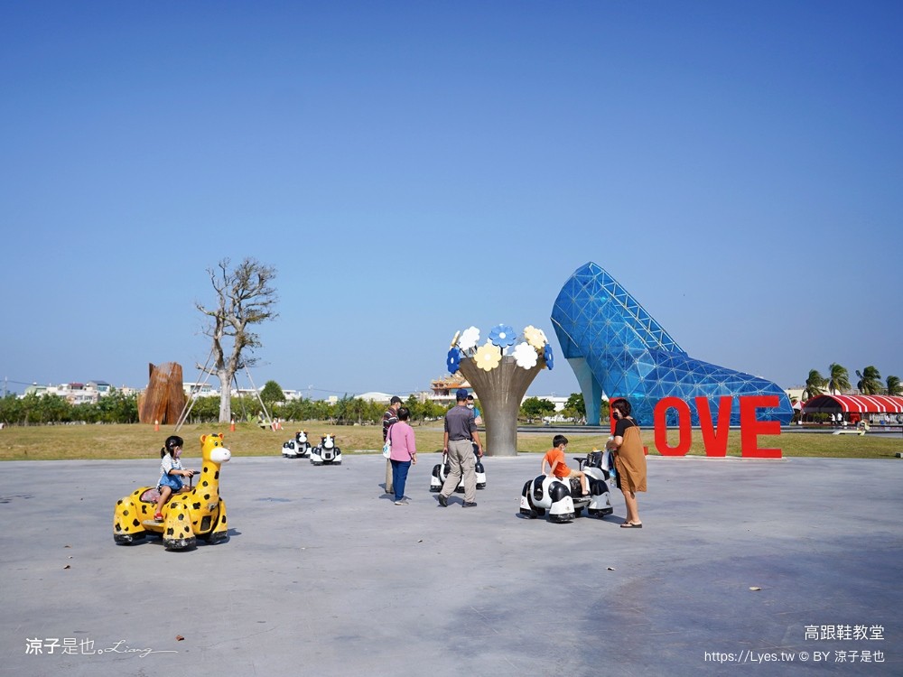 高跟鞋教堂 承意咖啡 菜單 美食推薦 嘉義布袋景點 布袋海景公園 嘉義水上教堂 情侶約會 灰姑娘的玻璃鞋