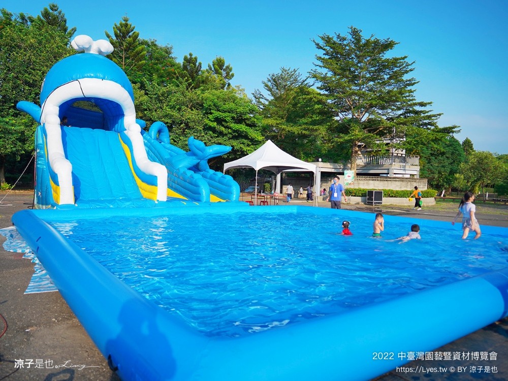 2022中臺灣 氣墊遊戲區 溜滑梯戲水池 農產品展售 美食小吃