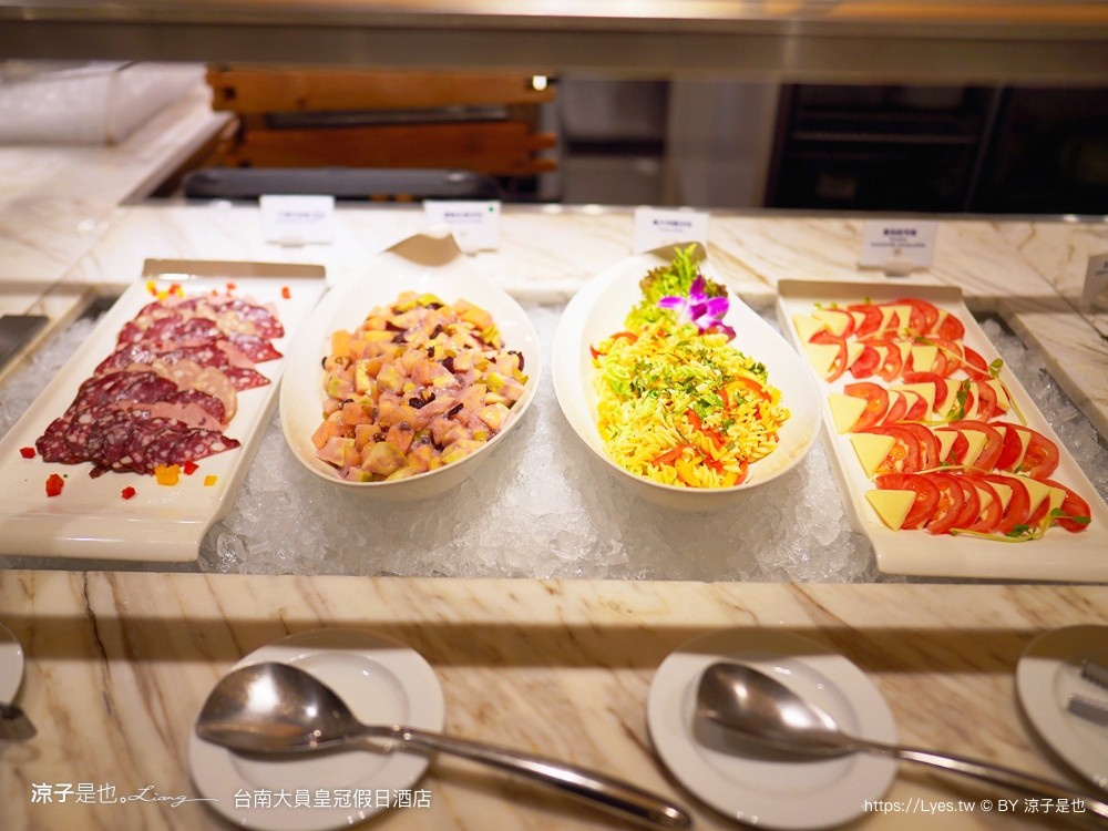 台南 大員皇冠假日酒店 台南安平住宿 親子飯店 泳池 安平 早餐 自助餐 海景房