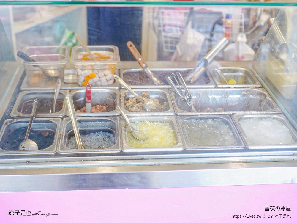 雪茯の冰屋 菜單 台中南屯美食 紅豆餅 挫冰 燒仙草 台中小吃 台中甜點 台中冰品 小吃