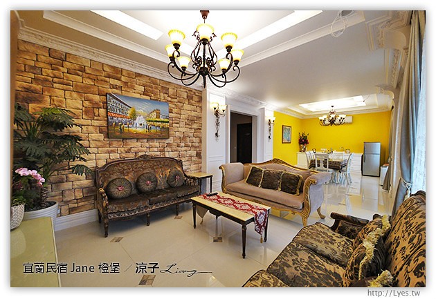 宜蘭民宿-橙堡-夢幻城堡風的宜蘭民宿(羅浮宮房型與早餐、下午茶篇)