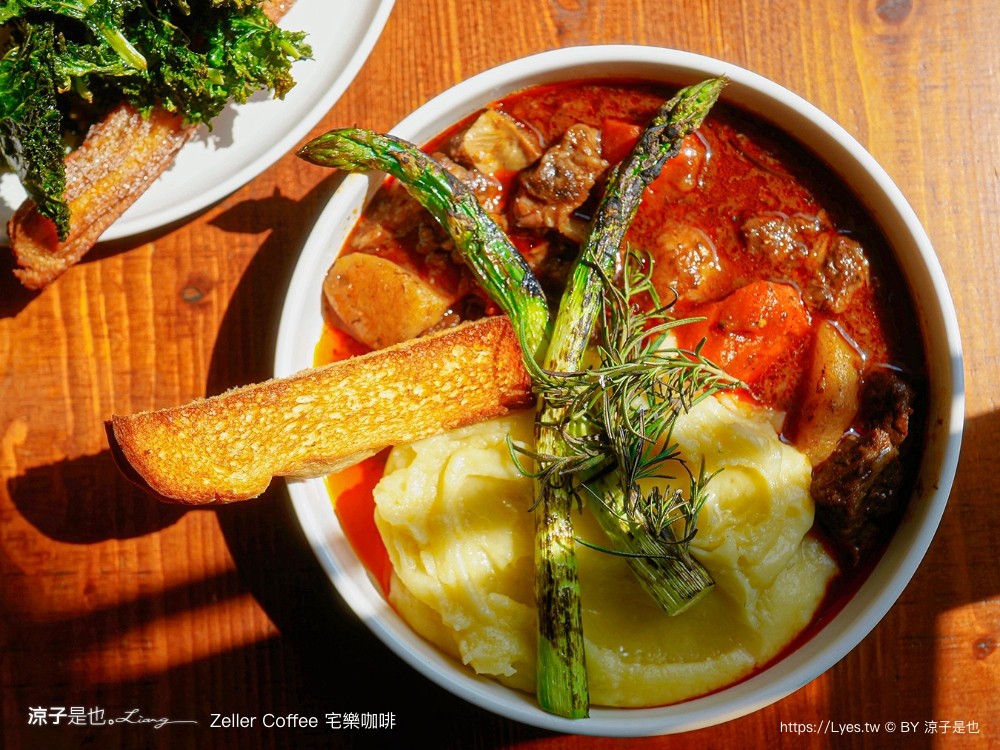 宅樂咖啡 zeller coffee 菜單 大墩旗艦店 台中早午餐 南屯咖啡館 插座 訂位 輕食飲品