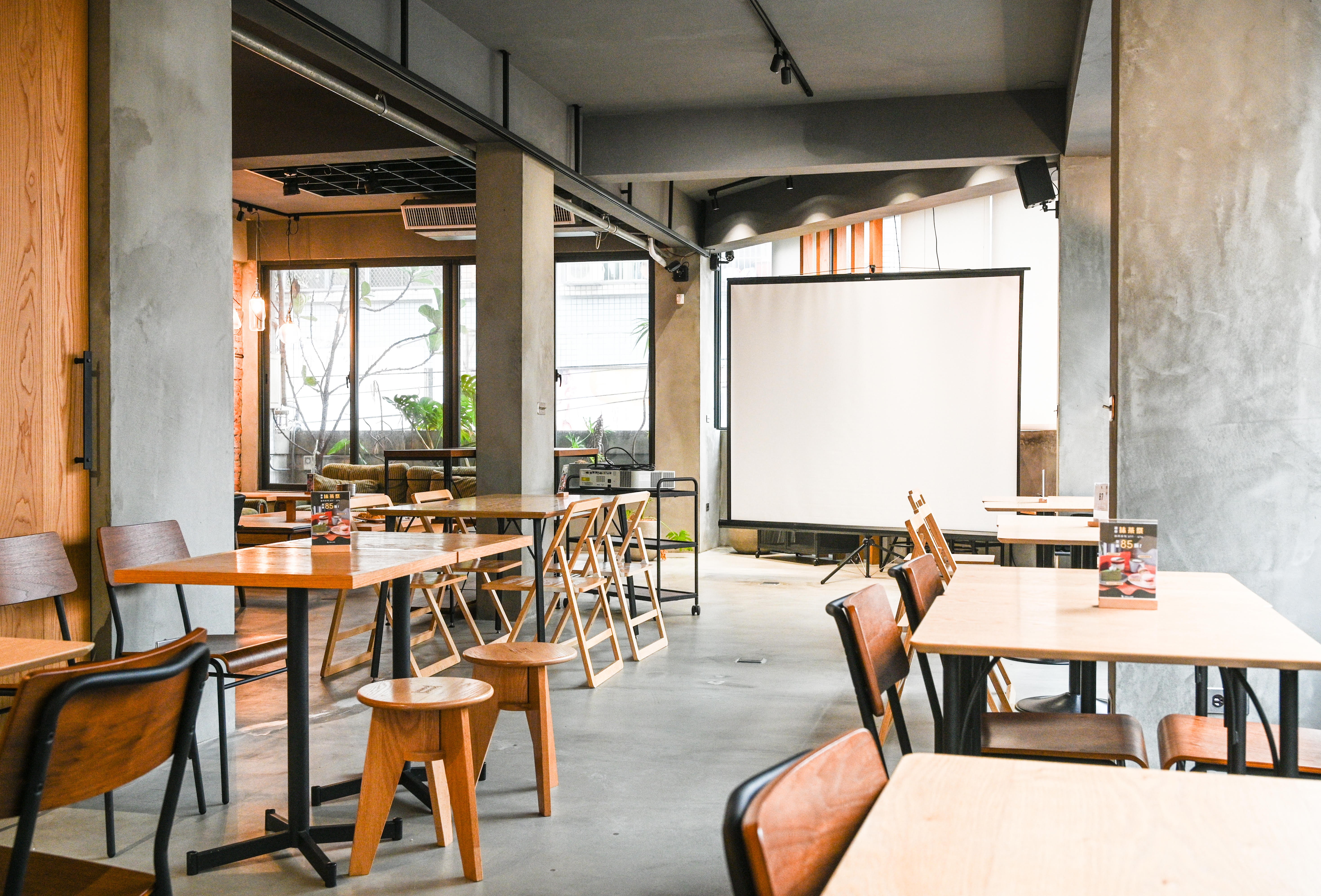 宅樂咖啡 Zeller Coffee 菜單 大墩旗艦店 台中早午餐 南屯咖啡館 插座 訂位 輕食飲品