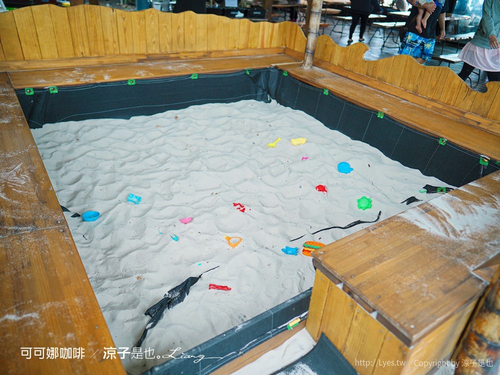 可可娜咖啡 菜單 台東景點 親子沙坑 卑南 南洋海景咖啡廳 情侶約會 下午茶 看海