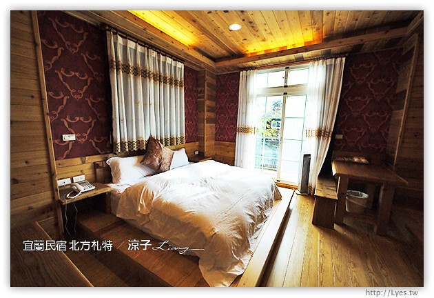 宜蘭民宿-北方札特(古堡館房間篇)-充滿木頭香氣的宜蘭城堡民宿