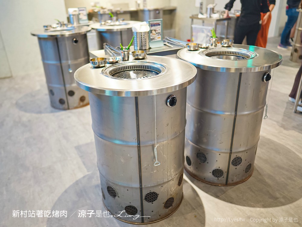 新村站著吃烤肉 台中2号店 PARK2草悟廣場美食 韓國首爾60年排隊老店 台中韓式烤肉