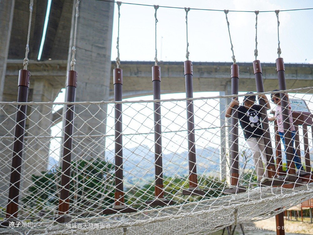 橋聳雲天綠雕園區 南投景點 國姓景點 南投免費景點 南投親子景點
