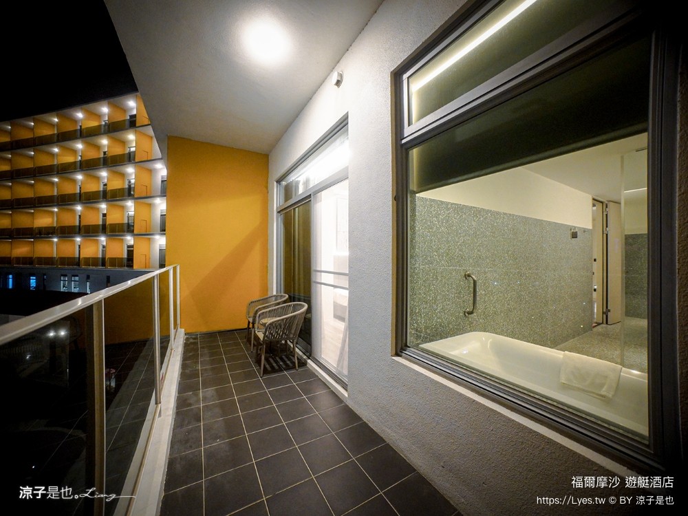 福爾摩沙遊艇酒店 台南安平住宿 台南飯店 遊艇酒店 無邊際泳池 笑笑羊 早餐 台南親子飯店