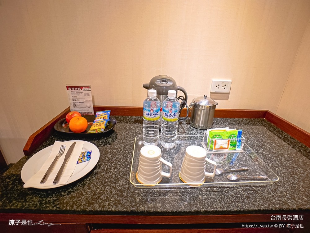 長榮桂冠酒店 台南住宿 台糖長榮台南 游泳池飯店 早餐 評價 親子 遊戲室
