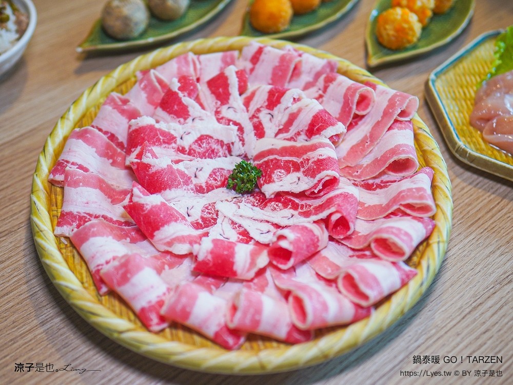 鍋泰暖 台中大里店 菜單 生日壽星優惠 泰式料理 火鍋吃到飽 自助吧 大里美食 親子友善餐廳 冬陰功火鍋 台中聚餐