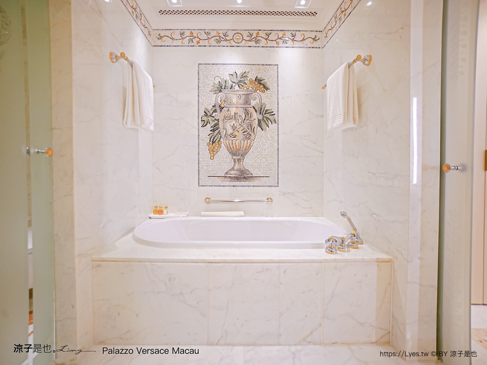 凡賽斯 澳門 palazzo versace macau 上葡京綜合度假村 澳門飯店推薦 穿梭接泊巴士 早餐 自助山 buffet 泳池 房價 親子住宿 兒童設施