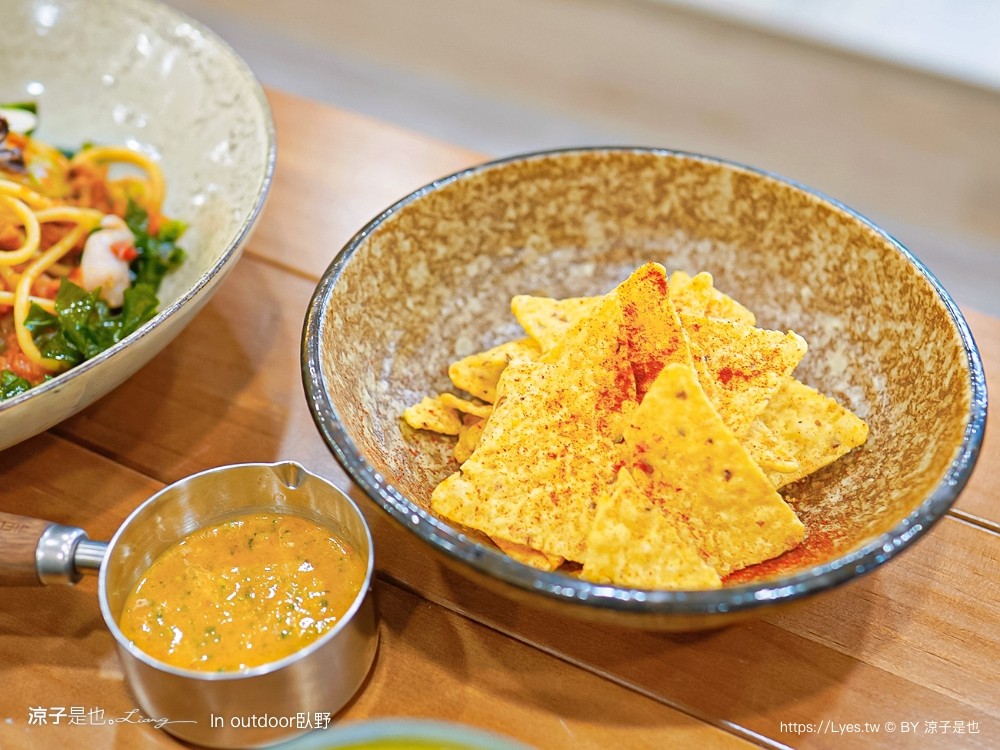 in outdoor 臥野 菜單 台中北屯早午餐 露營風 新開幕餐廳 戶外野餐風 美食