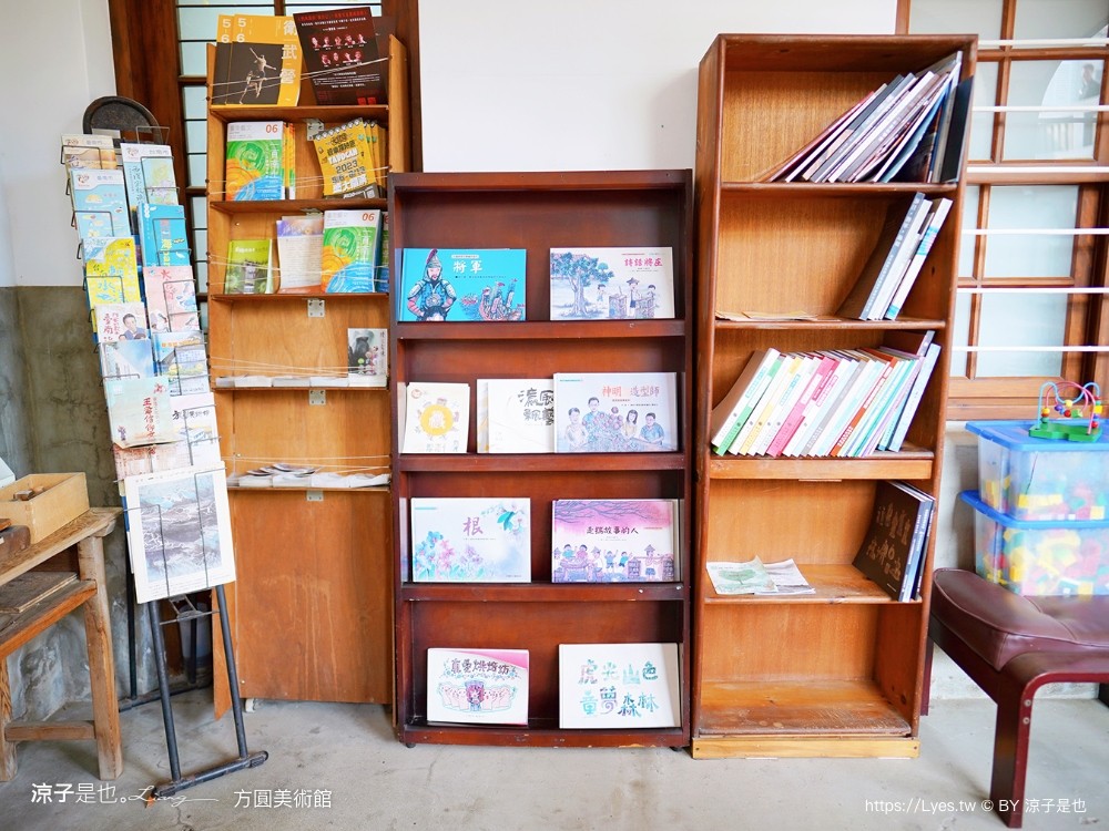 方圓美術館 門票 收費 台南景點 將軍景點 文青咖啡館 醫師 圓拱迴廊建築