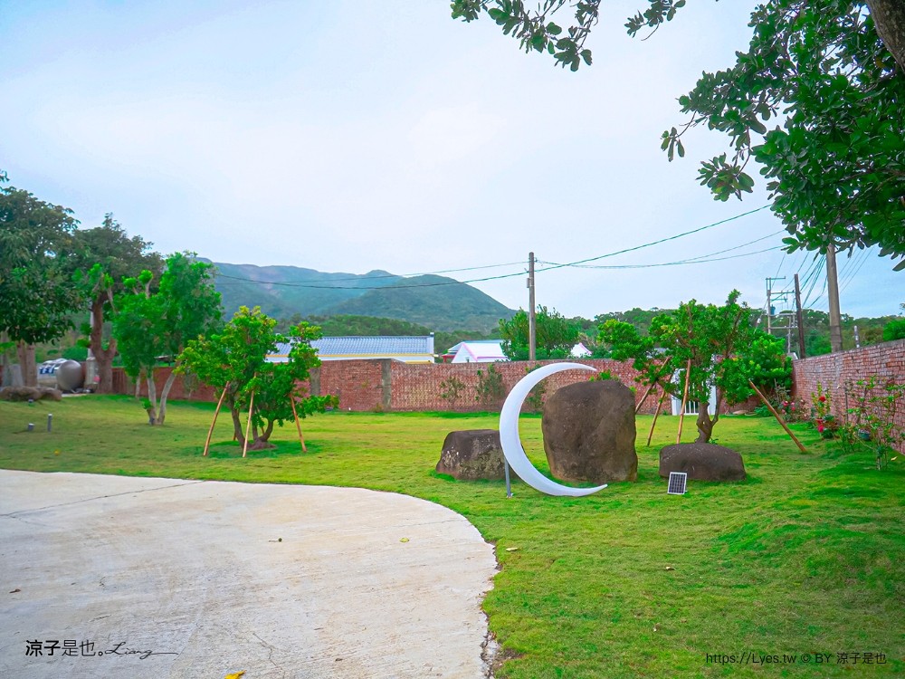 墾丁包棟民宿 屏東住宿 滿州住宿 touch villa 泳池 房型 庭院 卡拉ok 烤肉