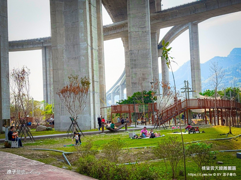 橋聳雲天綠雕園區 南投景點 國姓景點 南投免費景點 南投親子景點